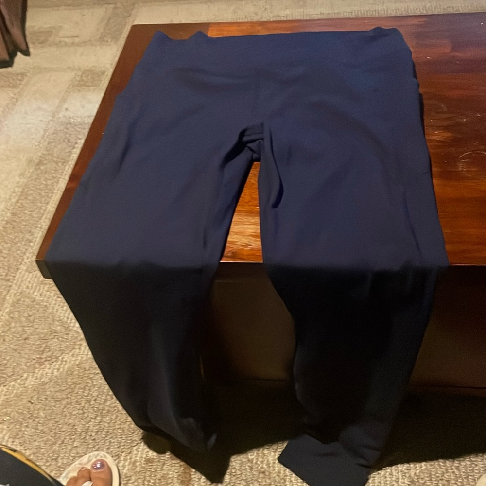 Athletic leggings